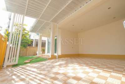 ม.ภัสสรไพรด์ ศรีนครินทร์-เทพารักษ์