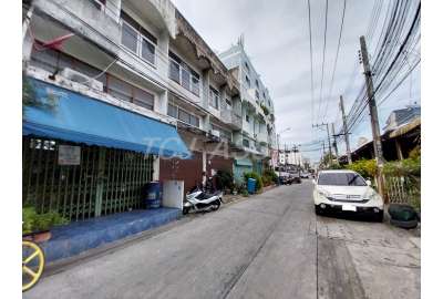 สุขุมวิท 81 :  Sukhumwit 81