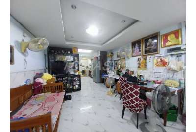 พึ่งมี 32 , สุขุมวิท 93