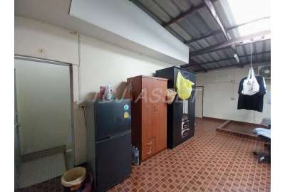 พึ่งมี 32 , สุขุมวิท 93