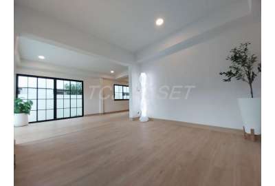 ม.ถาวรนิเวศน์ 2 : บางนา-ตราด ซอย12