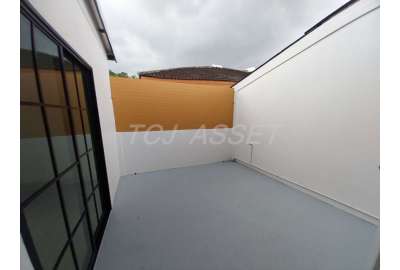 ม.ถาวรนิเวศน์ 2 : บางนา-ตราด ซอย12